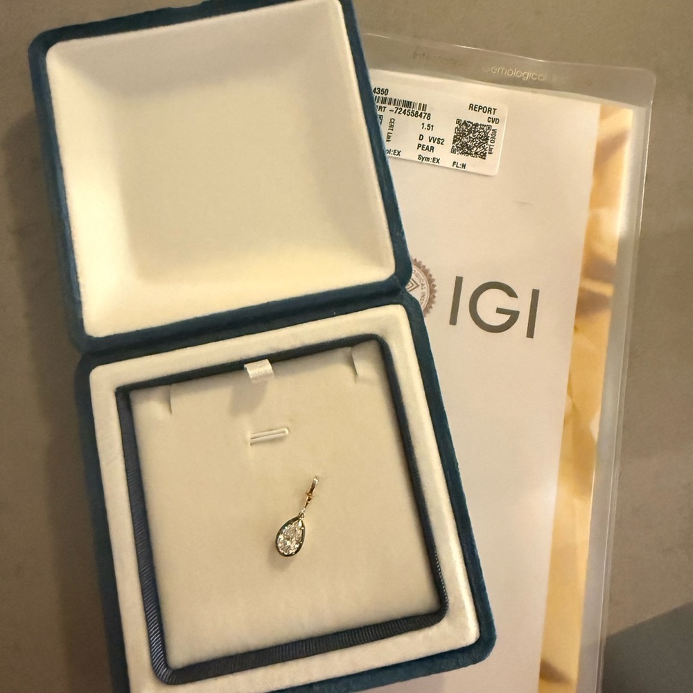 Lab Grown Georgian Diamond Pear pendant